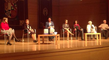 Jorge Moreno, uno de los autores conversó con un grupo de familiares de las víctimas Jorge Moreno, uno de los autores conversó con un grupo de familiares de las víctimas