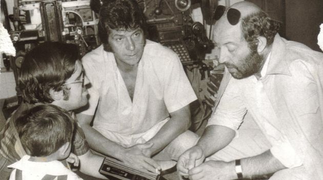 José Vicente Ávila entrevista a Sancho Gracia y a Álvaro de Luna en los talleres de 'Diario de Cuenca' en 1978. José Vicente Ávila entrevista a Sancho Gracia y a Álvaro de Luna en los talleres de 'Diario de Cuenca' en 1978.