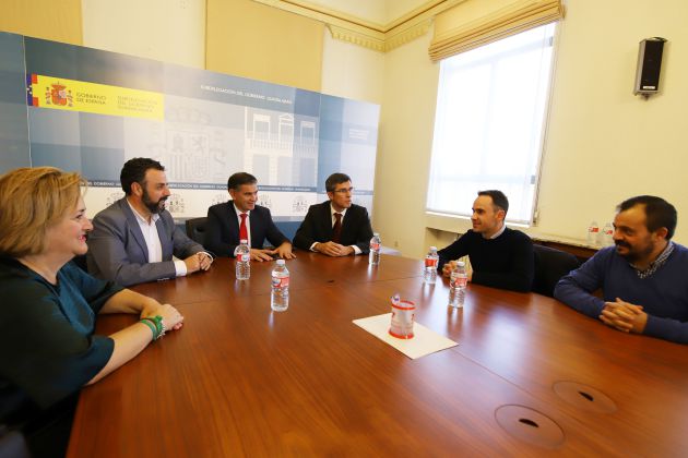 El Ministerio de Fomento iluminará a finales de noviembre el tramo de la Autovía A2 entre Meco y Guadalajara: A finales de noviembre se encenderán las farolas de la Autovía A2 entre Meco y Guadalajara El Ministerio de Fomento iluminará a finales de noviembre el tramo de la Autovía A2 entre Meco y Guadalajara: A finales de noviembre se encenderán las farolas de la Autovía A2 entre Meco y Guadalajara
