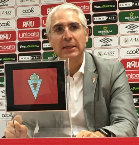 El Real Murcia no inscribe a Mauricio al entender que el TAS no le obliga El Real Murcia no inscribe a Mauricio al entender que el TAS no le obliga