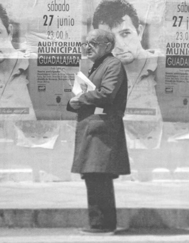 Historietas de Guadalajara: Pepito, el popular quiosquero de la plaza de Santo Domingo: Pepito, el popular quiosquero de la plaza de Santo Domingo Historietas de Guadalajara: Pepito, el popular quiosquero de la plaza de Santo Domingo: Pepito, el popular quiosquero de la plaza de Santo Domingo