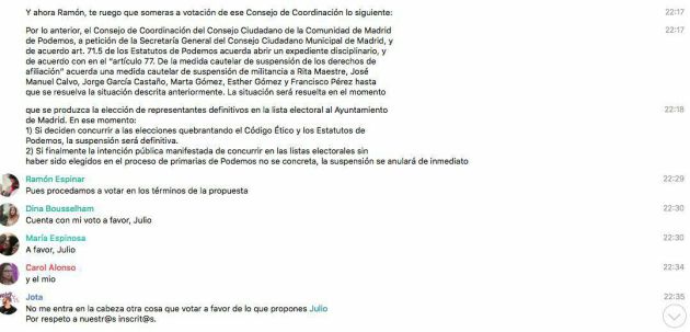 Podemos pierde 'cautelarmente' su joya morada Podemos pierde 'cautelarmente' su joya morada
