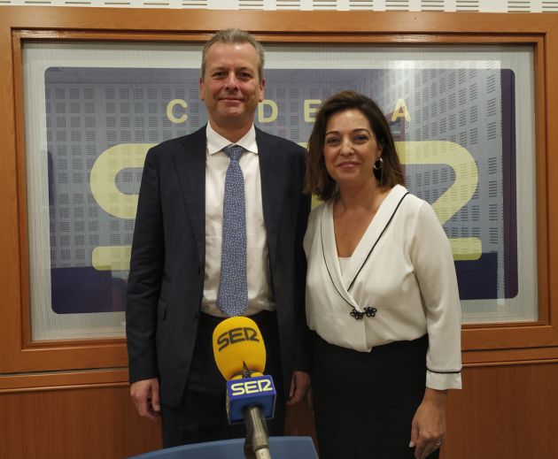 El alcaldede Nuremberg, Ulrich Maly, y la alcaldesa de Córdoba, Isabel Ambrosio. El alcaldede Nuremberg, Ulrich Maly, y la alcaldesa de Córdoba, Isabel Ambrosio.