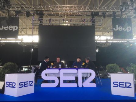 Jordi Peña y el delegado de Zona de Alfa Romeo y Jeep, Yago Álvarez, en Hoy por Hoy. Jordi Peña y el delegado de Zona de Alfa Romeo y Jeep, Yago Álvarez, en Hoy por Hoy.