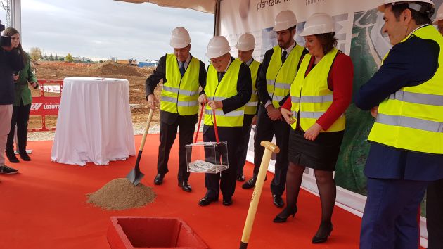 Se coloca la primera piedra de la factoría de Morchem en Fontanar (Guadalajara): Se coloca la primera piedra de la factoría de Morchem en Fontanar (Guadalajara) Se coloca la primera piedra de la factoría de Morchem en Fontanar (Guadalajara): Se coloca la primera piedra de la factoría de Morchem en Fontanar (Guadalajara)