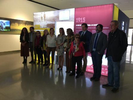 Representantes de todas las instituciones que ha colaborado en la celebracion del centenario y en la exposición Representantes de todas las instituciones que ha colaborado en la celebracion del centenario y en la exposición