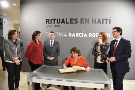 Teresa Ribera, firmando el convenio del Plan del Carbón para Puertollano Teresa Ribera, firmando el convenio del Plan del Carbón para Puertollano
