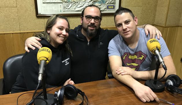 Sheila Gutiérrez, Miguel Linares y Alberto Muñoz en el estudio central de SER Cuenca. Sheila Gutiérrez, Miguel Linares y Alberto Muñoz en el estudio central de SER Cuenca.