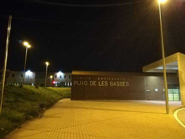 Entrada a Puig de les Basses (Figueres) Entrada a Puig de les Basses (Figueres)