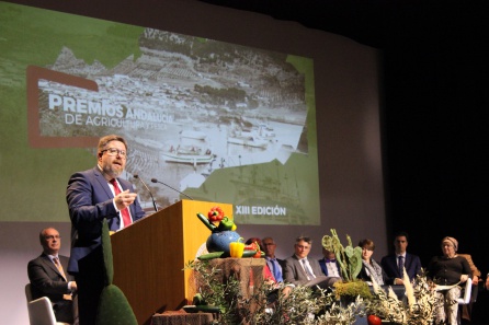 El consejero de Agricultura, Pesca y Desarrollo Rural, Rodrigo Sánchez Haro se dirige a los presentes en el acto El consejero de Agricultura, Pesca y Desarrollo Rural, Rodrigo Sánchez Haro se dirige a los presentes en el acto