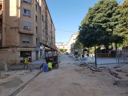 Alcoy abre al tráfico el tramo central de la calle de Entenza Alcoy abre al tráfico el tramo central de la calle de Entenza