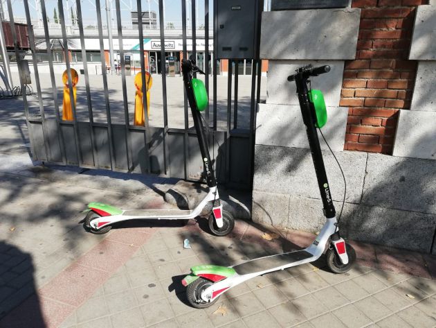 Patinetes eléctricos de alquiler en Plaza de Castilla. Patinetes eléctricos de alquiler en Plaza de Castilla.