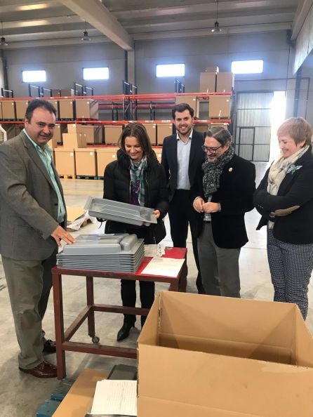 La delegada del gobierno, Ana Cobo, visita las instalaciones de Plásticos Alcaudete La delegada del gobierno, Ana Cobo, visita las instalaciones de Plásticos Alcaudete