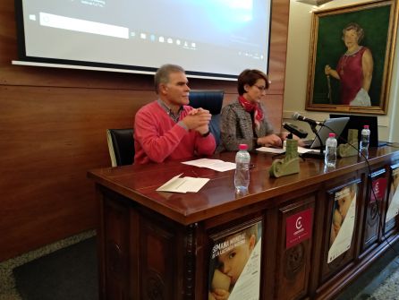 El concejal de salud, José Hidalgo junto a la presidenta de CAZORLACTA, Irene Agea en la presentacion de la jornada El concejal de salud, José Hidalgo junto a la presidenta de CAZORLACTA, Irene Agea en la presentacion de la jornada