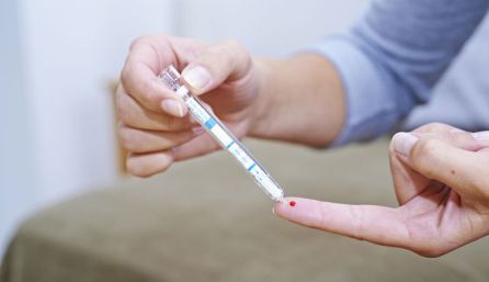 Test azkarra, HIESAri aurre egiteko bidea Test azkarra, HIESAri aurre egiteko bidea