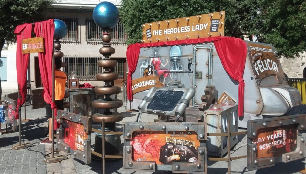 Otra de las caravanas mini teatro que integrará el espectáculo Otra de las caravanas mini teatro que integrará el espectáculo