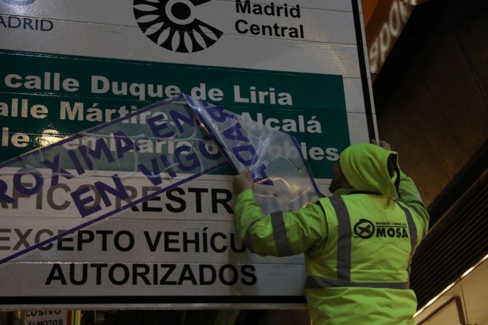 Arranca Madrid Central superando el modelo de las APR y con una primera fase informativa sin multas.
Arranca Madrid Central superando el modelo de las APR y con una primera fase informativa sin multas.