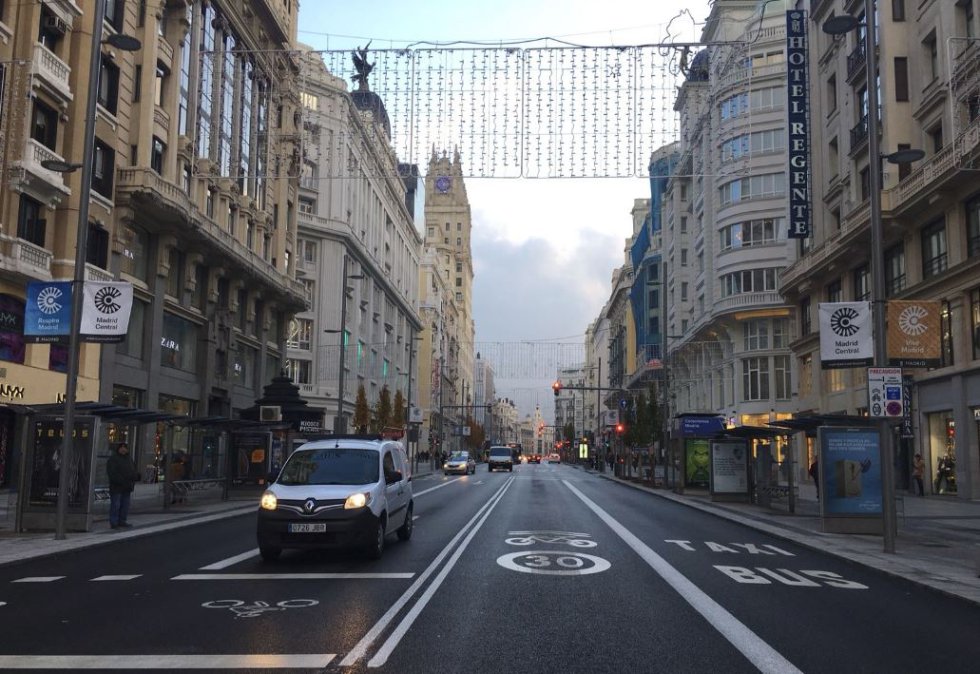 Poco tráfico en la Gran Vía en el primer día de Madrid Central. Poco tráfico en la Gran Vía en el primer día de Madrid Central.
