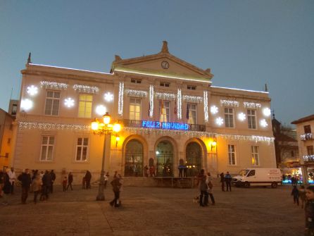 Palencia estrena iluminación navideña Palencia estrena iluminación navideña