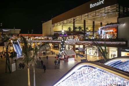 Bustamante inaugura la Navidad en Bonaire Bustamante inaugura la Navidad en Bonaire