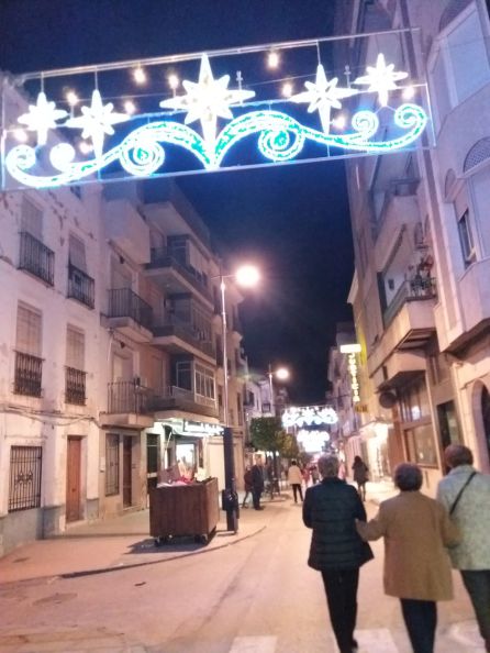 Alumbrado extraordinario pr la calle General Fresneda Alumbrado extraordinario pr la calle General Fresneda