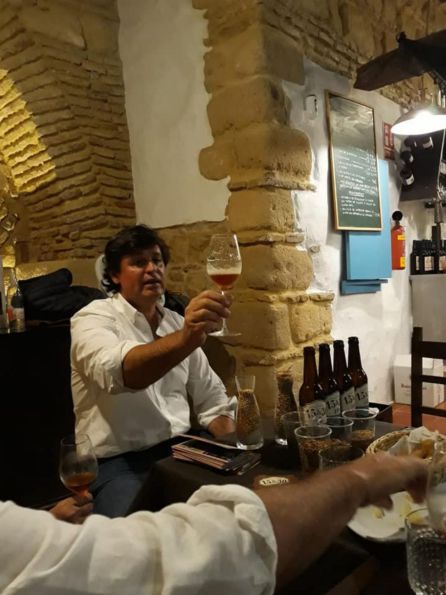 Francisco Galán, gerente de la 15&30, durante una cata en Tabankino Francisco Galán, gerente de la 15&30, durante una cata en Tabankino