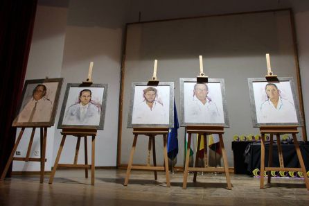 Exposición de retratos de los alcaldes de las cuatro décadas Exposición de retratos de los alcaldes de las cuatro décadas