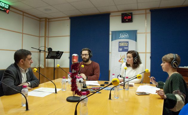 Francisco Reyes, Virgilio Moreno, Sonia Padilla y Laura Martínez. Francisco Reyes, Virgilio Moreno, Sonia Padilla y Laura Martínez.