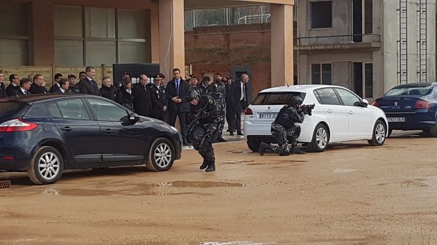 El rey Felipe VI preside los actos del 40 aniversario del Grupo Especial de Operaciones (GEO) de la Policía Nacional en Guadalajara: El rey Felipe VI agradece a los GEO "su labor y trabajo sacrificado" El rey Felipe VI preside los actos del 40 aniversario del Grupo Especial de Operaciones (GEO) de la Policía Nacional en Guadalajara: El rey Felipe VI agradece a los GEO "su labor y trabajo sacrificado"