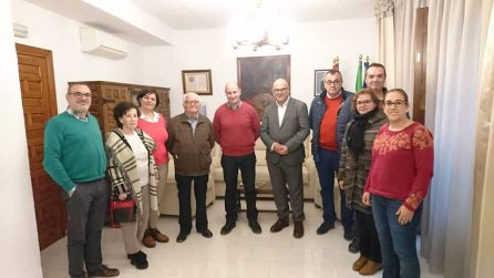 Algunos miembros de la directiva, tras una reunión con alclade, concejales y diputadode Promoción y Turismo Algunos miembros de la directiva, tras una reunión con alclade, concejales y diputadode Promoción y Turismo