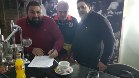 Recogida de firmas para evitar separar a tres niños de sus abuelos Recogida de firmas para evitar separar a tres niños de sus abuelos
