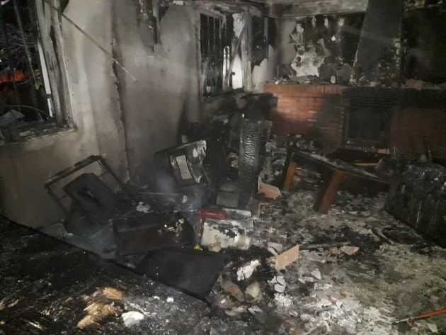 Dos jóvenes de 13 años salvan a un adulto en un incendio en Torrejón del Rey (Guadalajara): Dos jóvenes de 13 años salvan a un adulto en un incendio en Torrejón del Rey Dos jóvenes de 13 años salvan a un adulto en un incendio en Torrejón del Rey (Guadalajara): Dos jóvenes de 13 años salvan a un adulto en un incendio en Torrejón del Rey