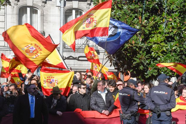Granada celebra el 527 aniversario de la Toma, que rememora la conquista de la ciudad por los Reyes Católicos, con el tradicional ceremonial cívico-religioso tan aplaudido por unos como cuestionado por otros Granada celebra el 527 aniversario de la Toma, que rememora la conquista de la ciudad por los Reyes Católicos, con el tradicional ceremonial cívico-religioso tan aplaudido por unos como cuestionado por otros