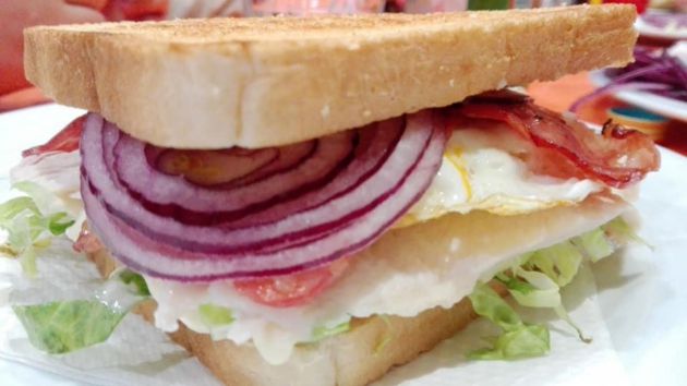 Sándwich de pollo del Volatín Sándwich de pollo del Volatín