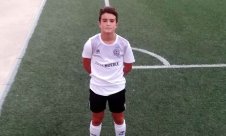 Adrián en un partido con el Úbeda CF Adrián en un partido con el Úbeda CF