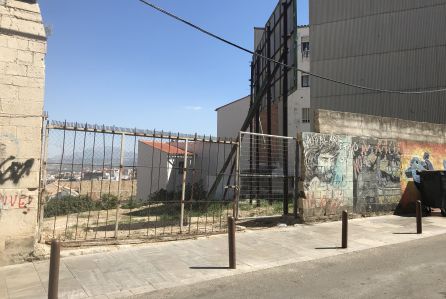 Solar del APA III en el que se encuentran los restos arqueológicos. Solar del APA III en el que se encuentran los restos arqueológicos.