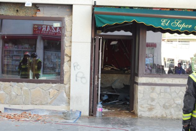 A pie de calle Madrid Oeste 10-01-2019 – Incendio en la Calle Perseo de Móstoles A pie de calle Madrid Oeste 10-01-2019 – Incendio en la Calle Perseo de Móstoles