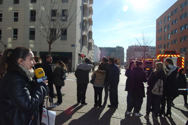 A pie de calle Madrid Oeste 10-01-2019 – Incendio en la Calle Perseo de Móstoles A pie de calle Madrid Oeste 10-01-2019 – Incendio en la Calle Perseo de Móstoles