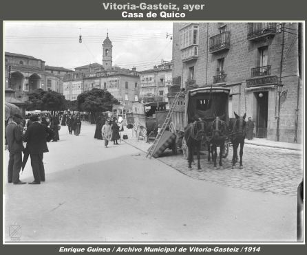 A la derecha de la foto Casa de Quico en 1914 A la derecha de la foto Casa de Quico en 1914