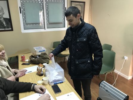 Manuel Fernández retira su candidatura en IU-Ponferrada e impugna el proceso por posible "pucherazo" Manuel Fernández retira su candidatura en IU-Ponferrada e impugna el proceso por posible "pucherazo"