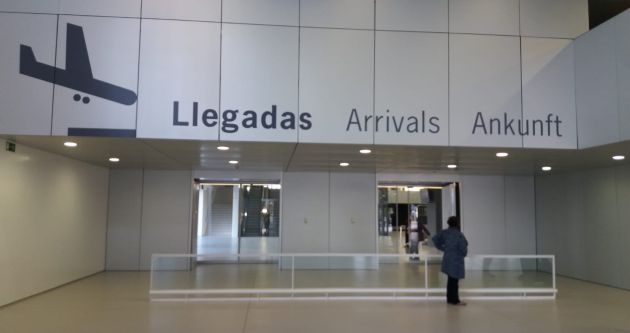 Detalle del área de llegadas del nuevo aeropuerto Detalle del área de llegadas del nuevo aeropuerto