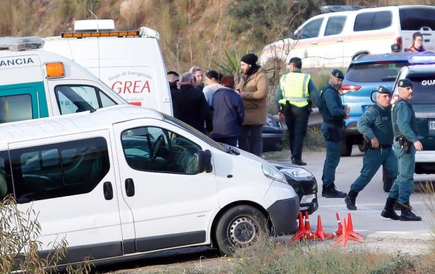 Familiares de Julen, el niño que cayó a un pozo en Totalán (Málaga) Familiares de Julen, el niño que cayó a un pozo en Totalán (Málaga)