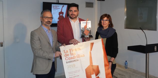 De izquierda a derecha: José Moreno (alcalde de Caravaca) Carlos Salcedo (presidente Aguilanderos de Barranda) y Marta L. Briones (directora general del ICA) durante la presentación de la Fiesta de las Cuadrillas De izquierda a derecha: José Moreno (alcalde de Caravaca) Carlos Salcedo (presidente Aguilanderos de Barranda) y Marta L. Briones (directora general del ICA) durante la presentación de la Fiesta de las Cuadrillas