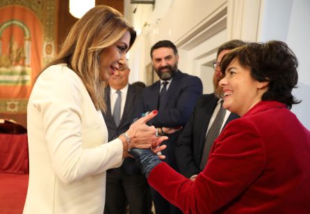 Los asistentes al acto Los asistentes al acto