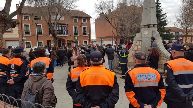 Concentraciones en Alovera y Villanueva de la Torre en repulsa por el asesinato de una joven en Meco: Mucho dolor y rabia por el asesinato de Miriam Concentraciones en Alovera y Villanueva de la Torre en repulsa por el asesinato de una joven en Meco: Mucho dolor y rabia por el asesinato de Miriam