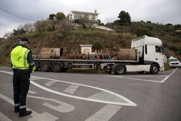 Llegada de maquinaria pesada que se incorpora a los trabajos de rescate de Julen Llegada de maquinaria pesada que se incorpora a los trabajos de rescate de Julen