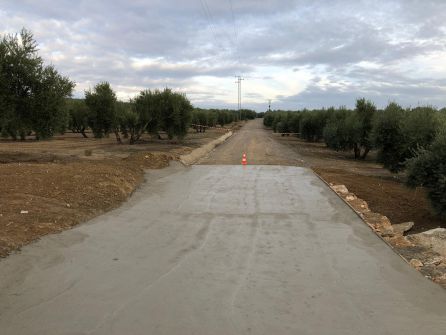 90.000 euros para el arreglo y mantenimiento de caminos rurales 90.000 euros para el arreglo y mantenimiento de caminos rurales
