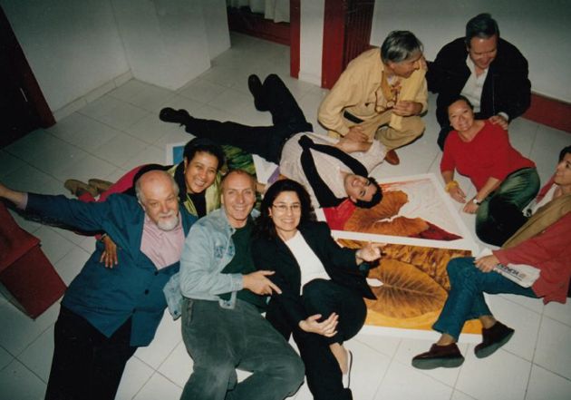 De izq. a drch: Carlos Pérez Reyes, Carmensa de la Hoz, Eusebio Poncela, Violeta Izquierdo, Pepe Dámaso, Jerónimo Saavedra y Elsa López en 2002 durante la exposición: "De Dámaso a Manrique". De izq. a drch: Carlos Pérez Reyes, Carmensa de la Hoz, Eusebio Poncela, Violeta Izquierdo, Pepe Dámaso, Jerónimo Saavedra y Elsa López en 2002 durante la exposición: "De Dámaso a Manrique".