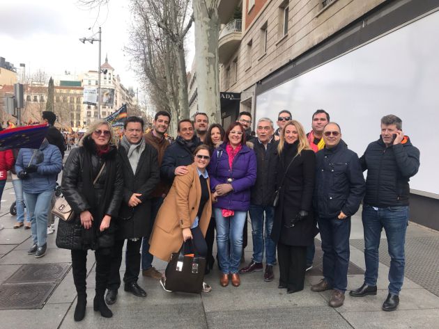 Unos 1.500 murcianos acuden a la manifestación contra Pedro Sánchez en Madrid Unos 1.500 murcianos acuden a la manifestación contra Pedro Sánchez en Madrid