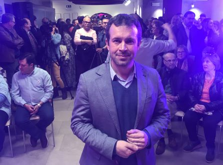 El candidato socialista a la alcaldía de Jaén, Julio Millán, antes de iniciar el acto. El candidato socialista a la alcaldía de Jaén, Julio Millán, antes de iniciar el acto.